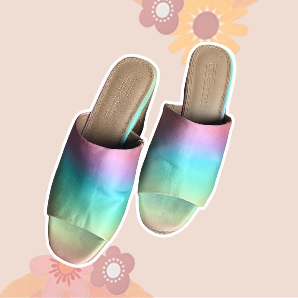 Platform Rainbow Clog Sandals - Picture 3 of 3